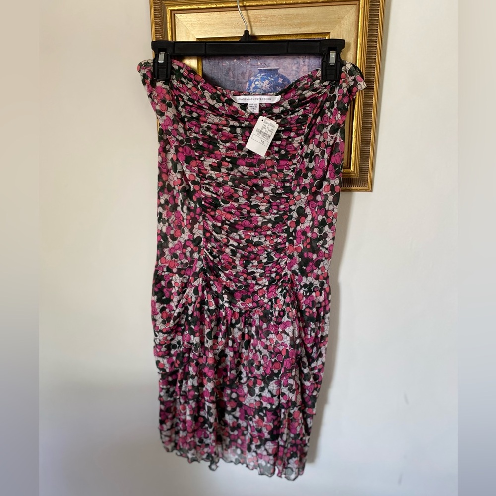 Diane Von Furstenberg 💯 % silk strapless mini dress brand new perfect for vacay